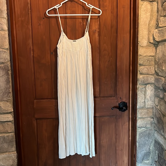 Billabong Sun Dress - Picture 4 of 5